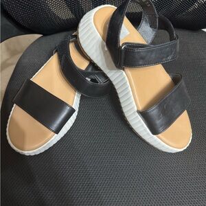 Dolce Vita Black Sandals